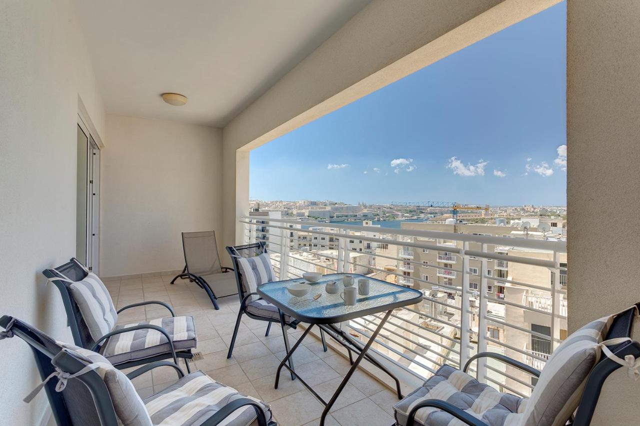 Luxury Apartment Inc Pool & Views Sliema Ngoại thất bức ảnh