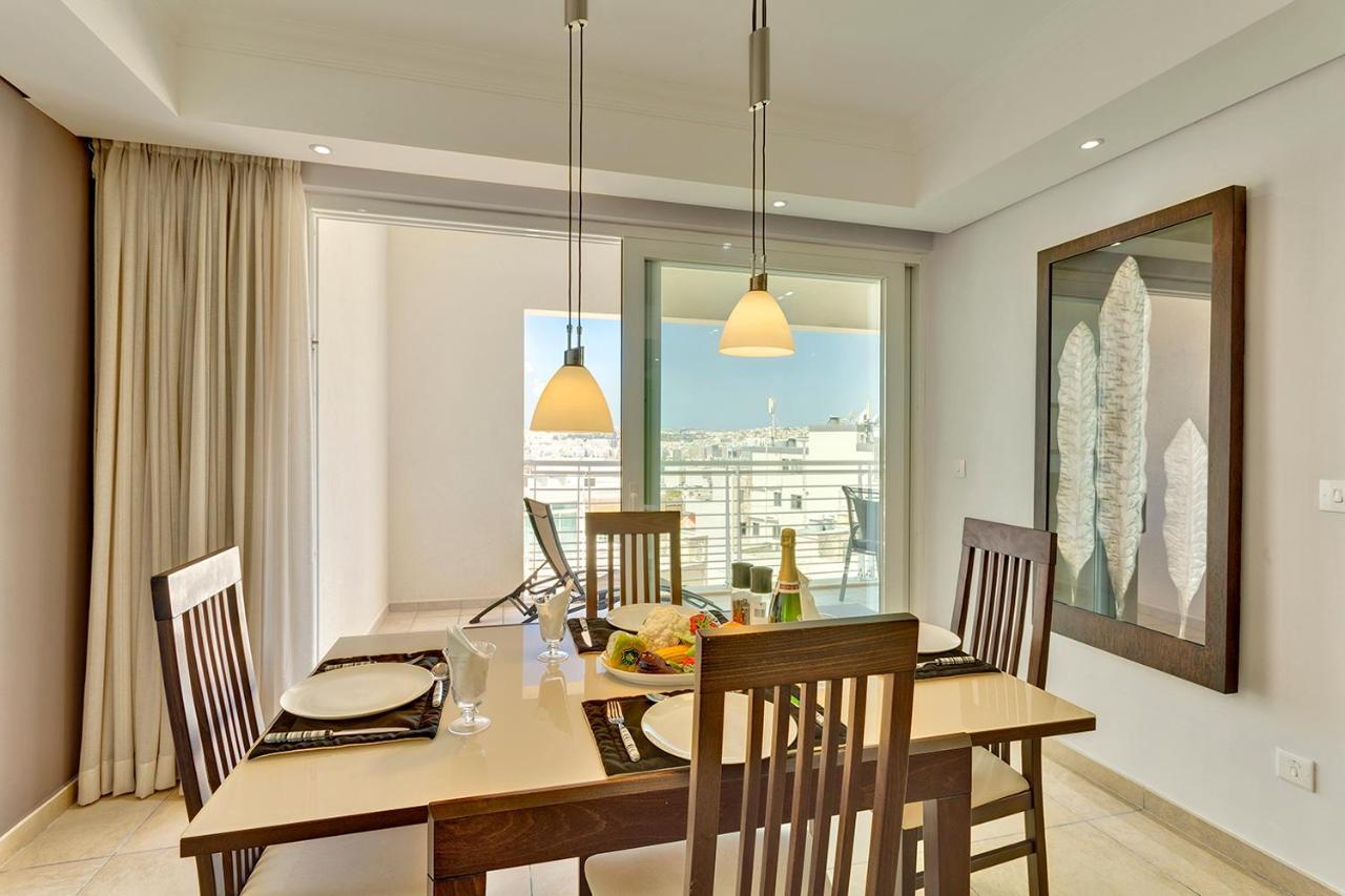 Luxury Apartment Inc Pool & Views Sliema Ngoại thất bức ảnh