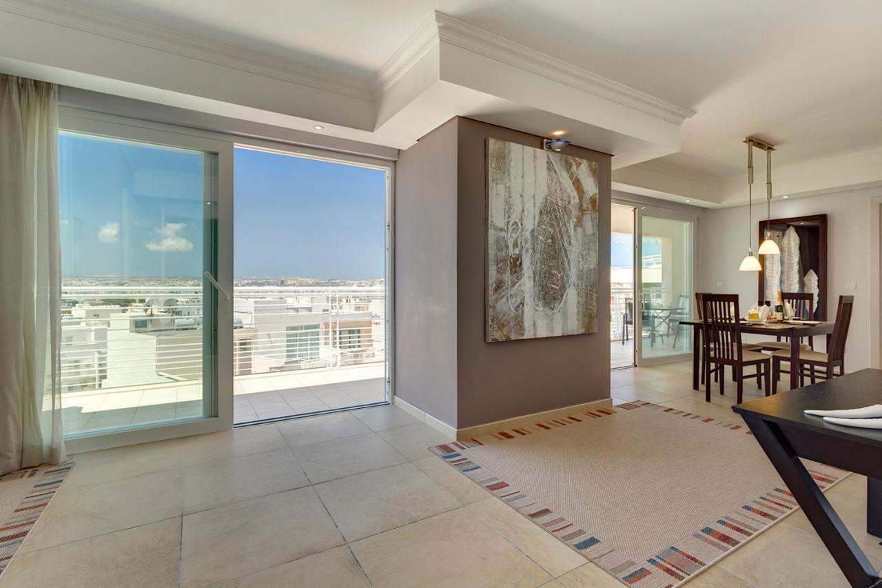 Luxury Apartment Inc Pool & Views Sliema Ngoại thất bức ảnh
