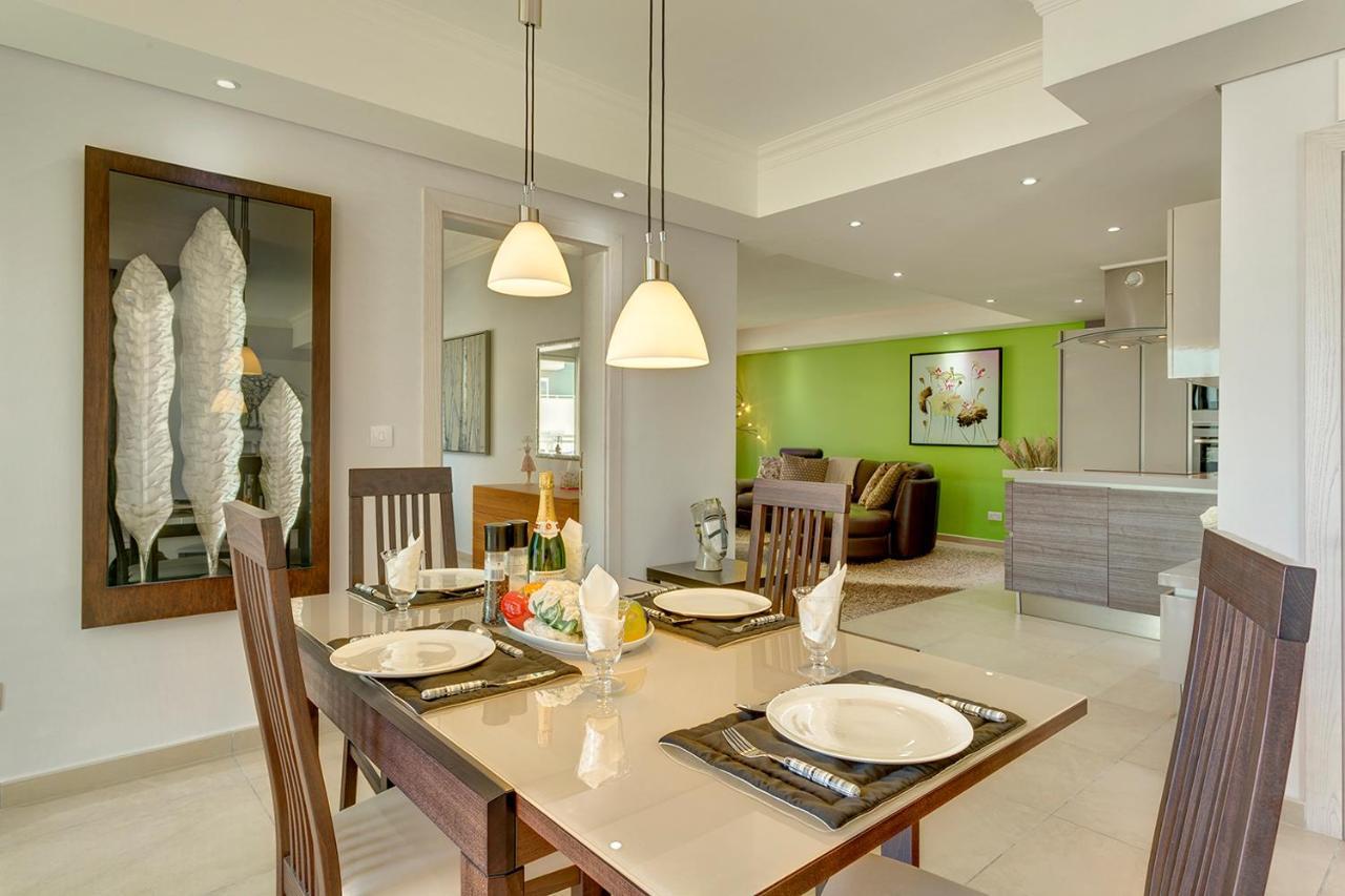 Luxury Apartment Inc Pool & Views Sliema Ngoại thất bức ảnh