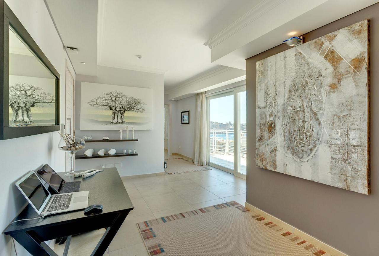 Luxury Apartment Inc Pool & Views Sliema Ngoại thất bức ảnh